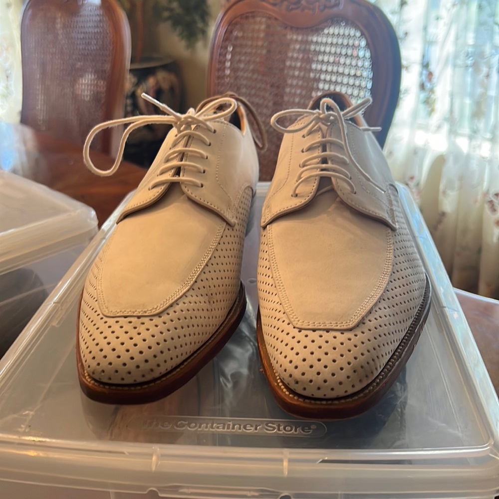 Mens Peal & Co off white buck oxfords